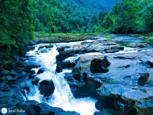 Rakkanawa falls Sri Lanka